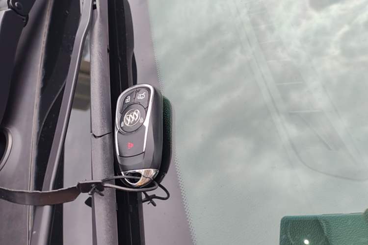 Used Buick Regal 2019 20T Elite Version China VI Standard Vehicle Key