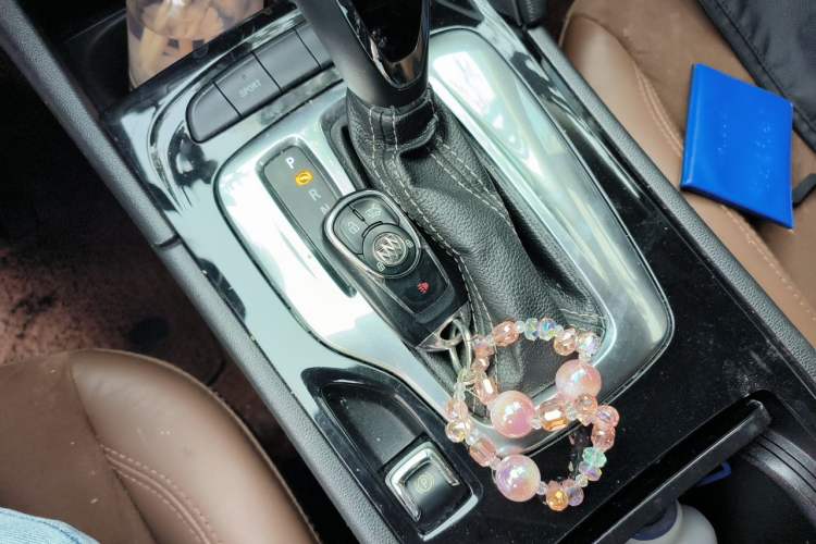 Used Buick Regal 2019 20T Elite Version China VI Standard Vehicle Key