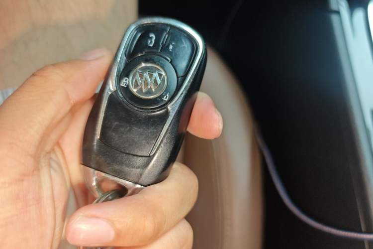 Used Buick Regal 2019 20T Elite Version China VI Standard Vehicle Key