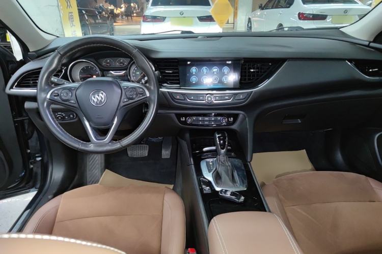 Used Buick Regal 2019 20T Elite Version China VI Standard Center Console