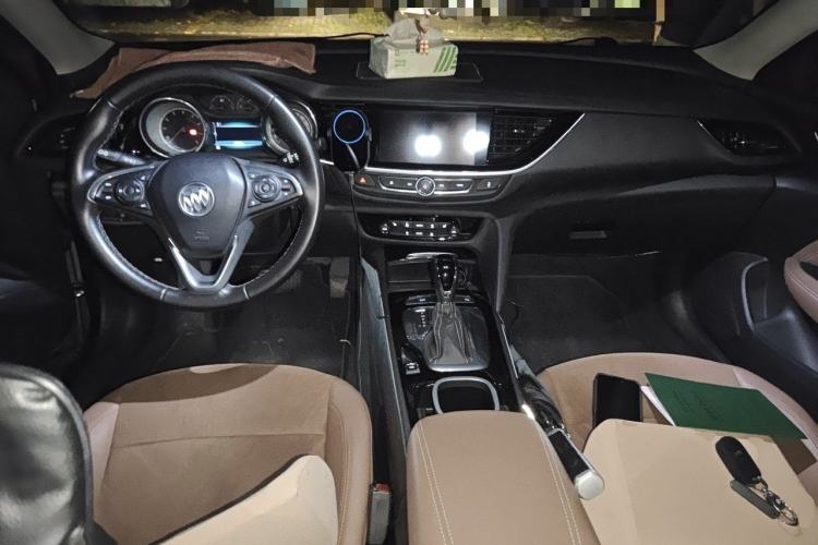 Used Buick Regal 2019 20T Elite Version China VI Standard Center Console