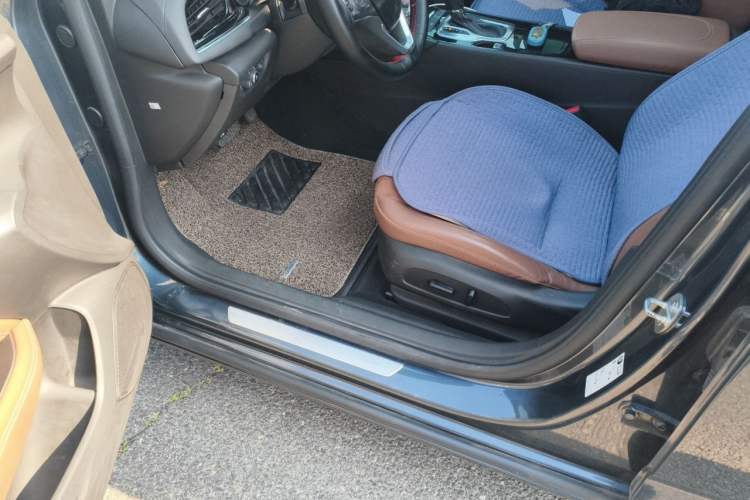 Used Buick Regal 2019 20T Elite Version China VI Standard Driver Seat