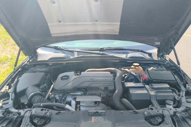 Used Buick Regal 2019 20T Elite Version China VI Standard Engine Bay