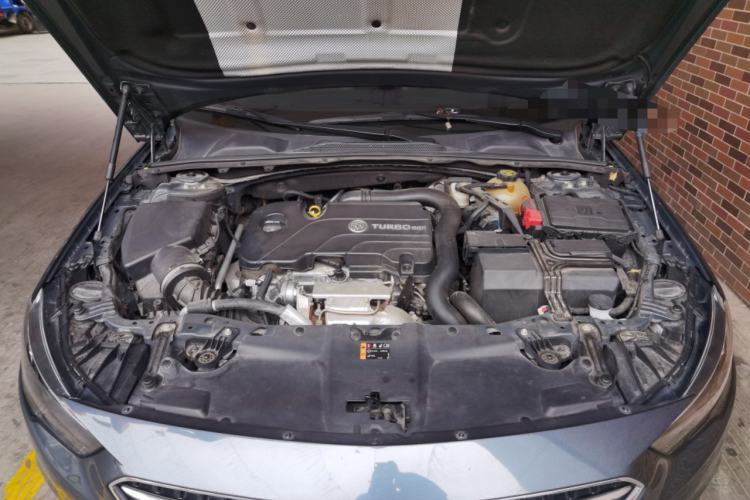 Used Buick Regal 2019 20T Elite Version China VI Standard Engine Bay
