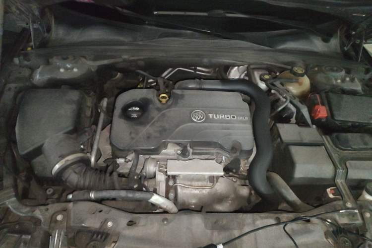 Used Buick Regal 2019 20T Elite Version China VI Standard Engine Bay