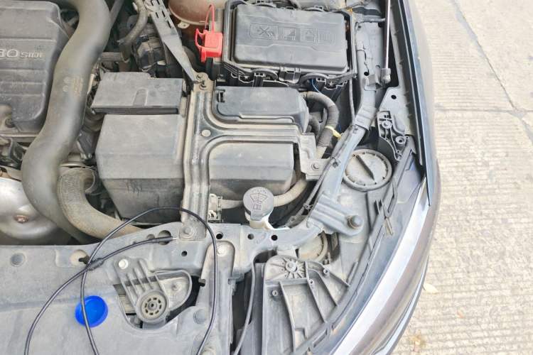 Used Buick Regal 2019 20T Elite Version China VI Standard Engine Bay Left