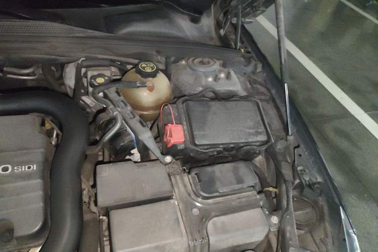 Used Buick Regal 2019 20T Elite Version China VI Standard Engine Bay Left
