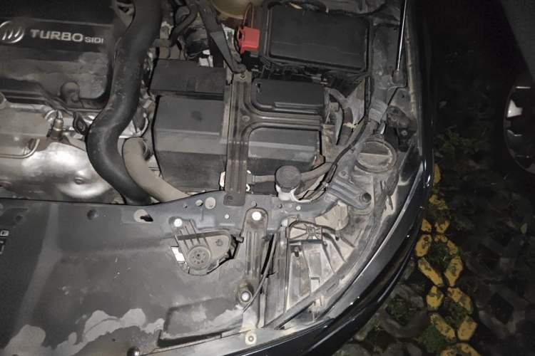 Used Buick Regal 2019 20T Elite Version China VI Standard Engine Bay Left