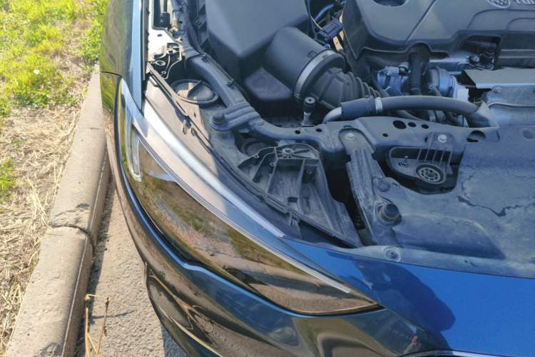 Used Buick Regal 2019 20T Elite Version China VI Standard Engine Bay Right