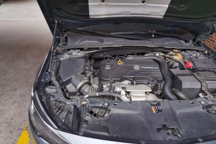 Used Buick Regal 2019 20T Elite Version China VI Standard Engine Bay Right