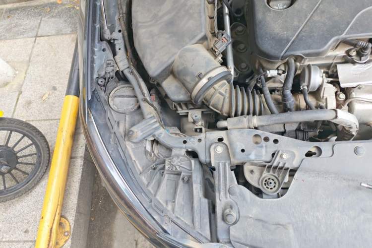 Used Buick Regal 2019 20T Elite Version China VI Standard Engine Bay Right