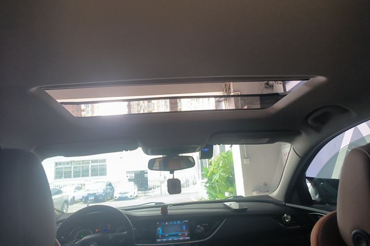 Used Buick Regal 2019 20T Elite Version China VI Standard Headliner