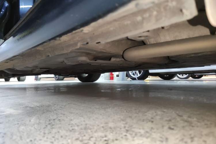 Used Buick Regal 2019 20T Elite Version China VI Standard Left Side Sill