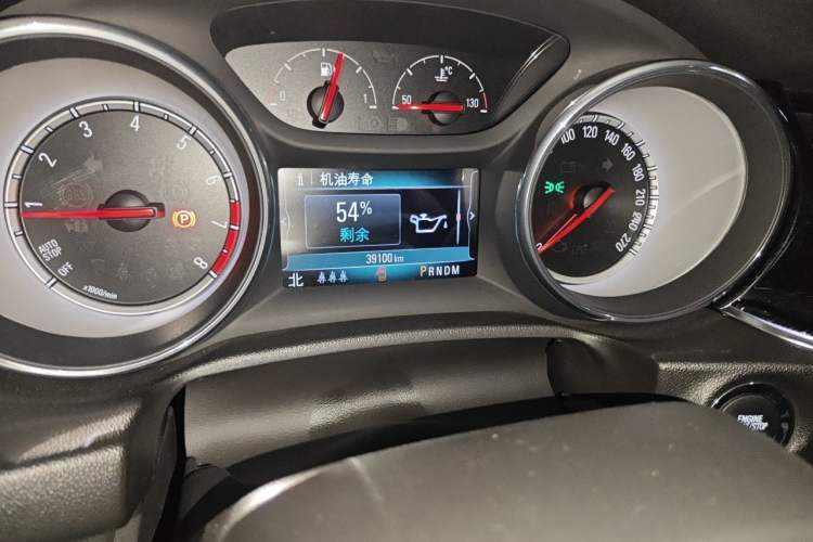 Used Buick Regal 2019 20T Elite Version China VI Standard Odometer Close Up