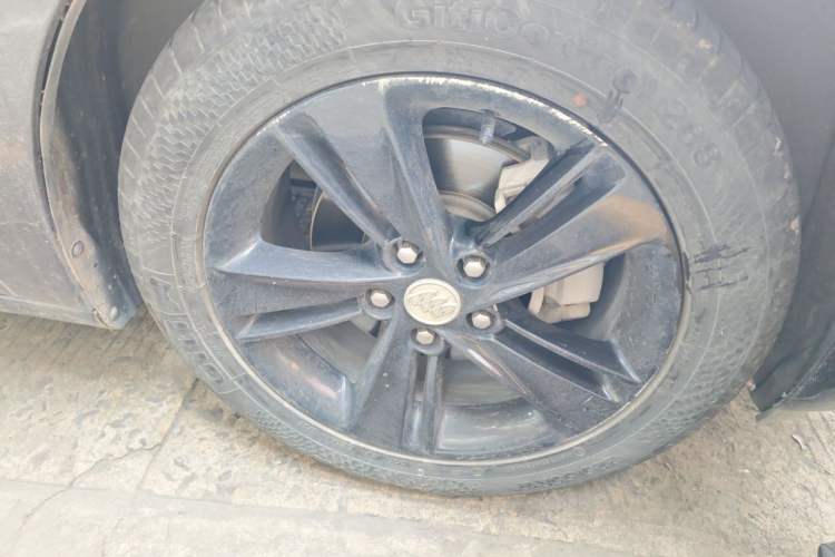 Used Buick Regal 2019 20T Elite Version China VI Standard Right Front Wheel Hub