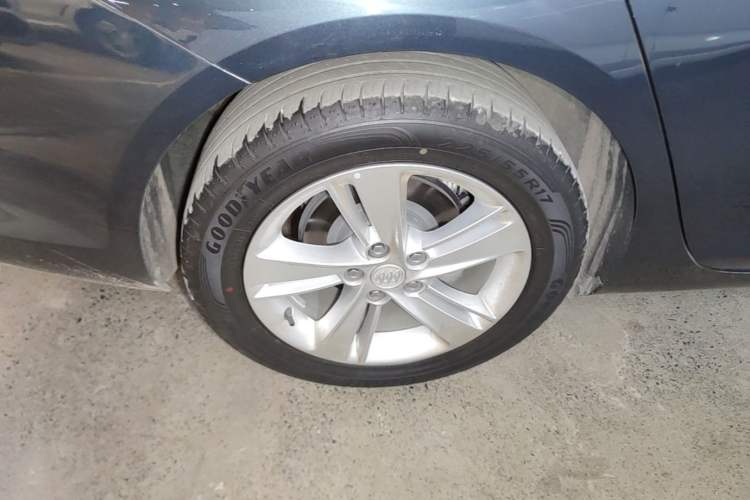Used Buick Regal 2019 20T Elite Version China VI Standard Right Rear Wheel Hub