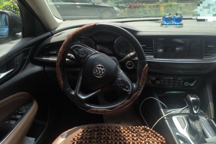 Used Buick Regal 2019 20T Elite Version China VI Standard Steering Wheel