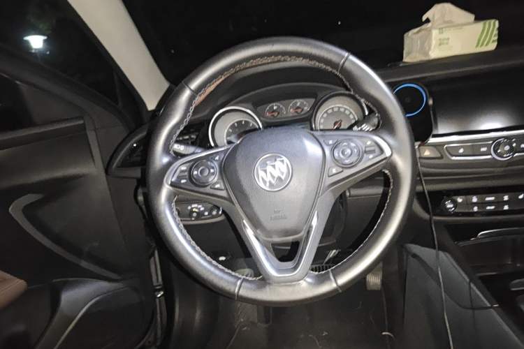 Used Buick Regal 2019 20T Elite Version China VI Standard Steering Wheel