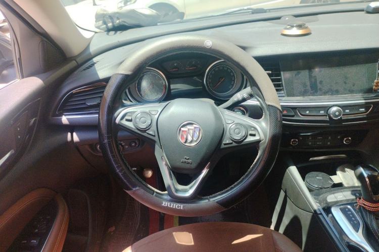Used Buick Regal 2019 20T Elite Version China VI Standard Steering Wheel