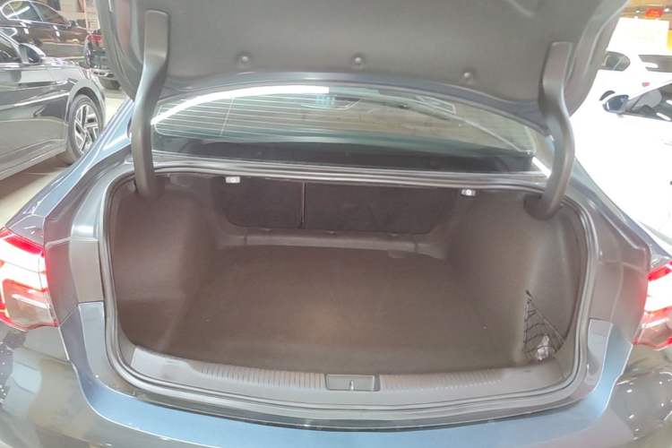 Used Buick Regal 2019 20T Elite Version China VI Standard Trunk