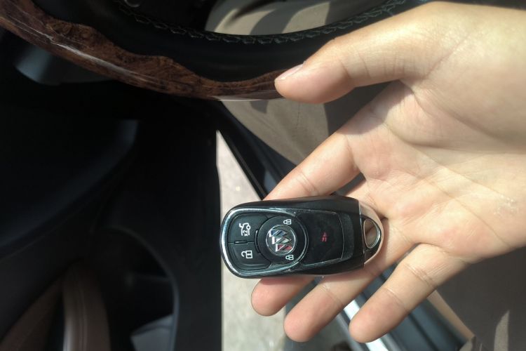 Used Buick Regal 2019 20T Elite Version China VI Standard Vehicle Key