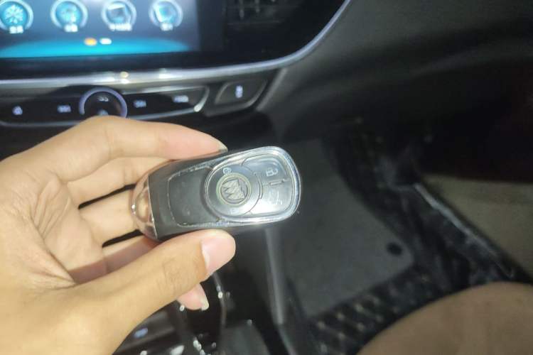 Used Buick Regal 2019 20T Elite Version China VI Standard Vehicle Key