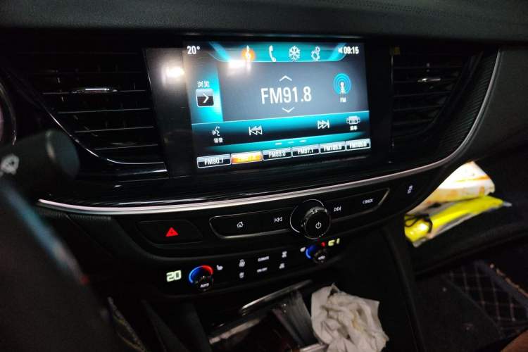 Used Buick Regal 2019 20T Elite Version China VI Standard Audio And AC Panel