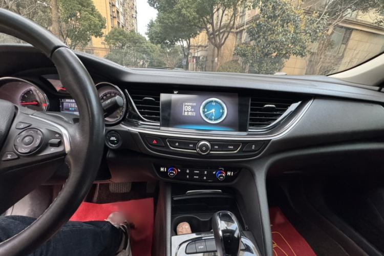 Used Buick Regal 2019 20T Elite Version China VI Standard Audio And AC Panel