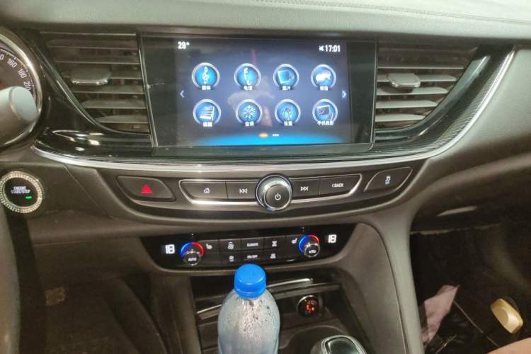 Used Buick Regal 2019 20T Elite Version China VI Standard Audio And AC Panel