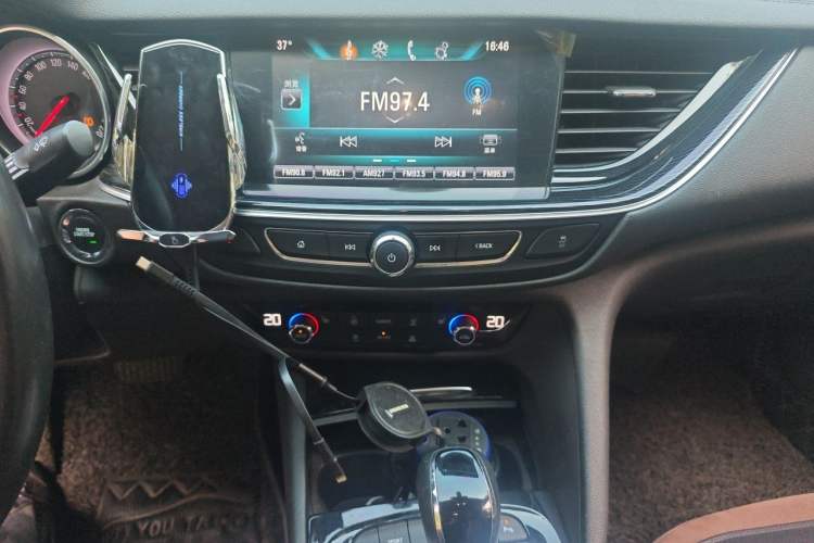 Used Buick Regal 2019 20T Luxury Model China V Standard Audio And AC Panel