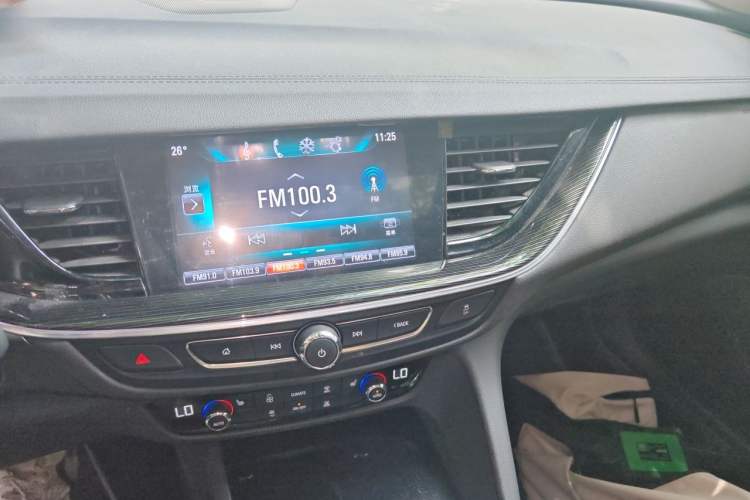 Used Buick Regal 2019 20T Elite Version China VI Standard Audio And AC Panel