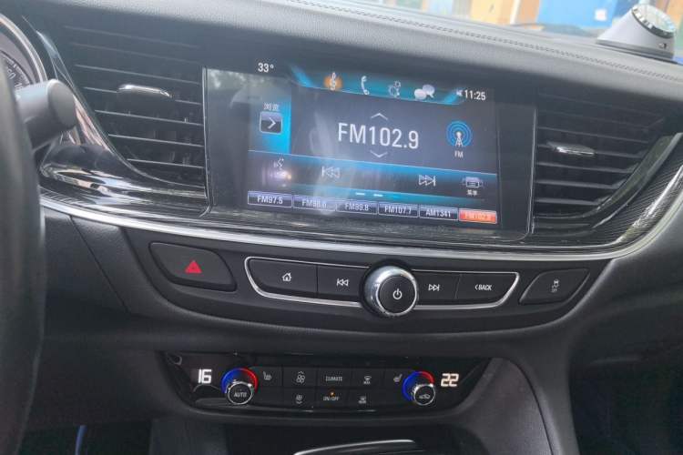 Used Buick Regal 2019 20T Luxury Model China VI Standard Audio And AC Panel