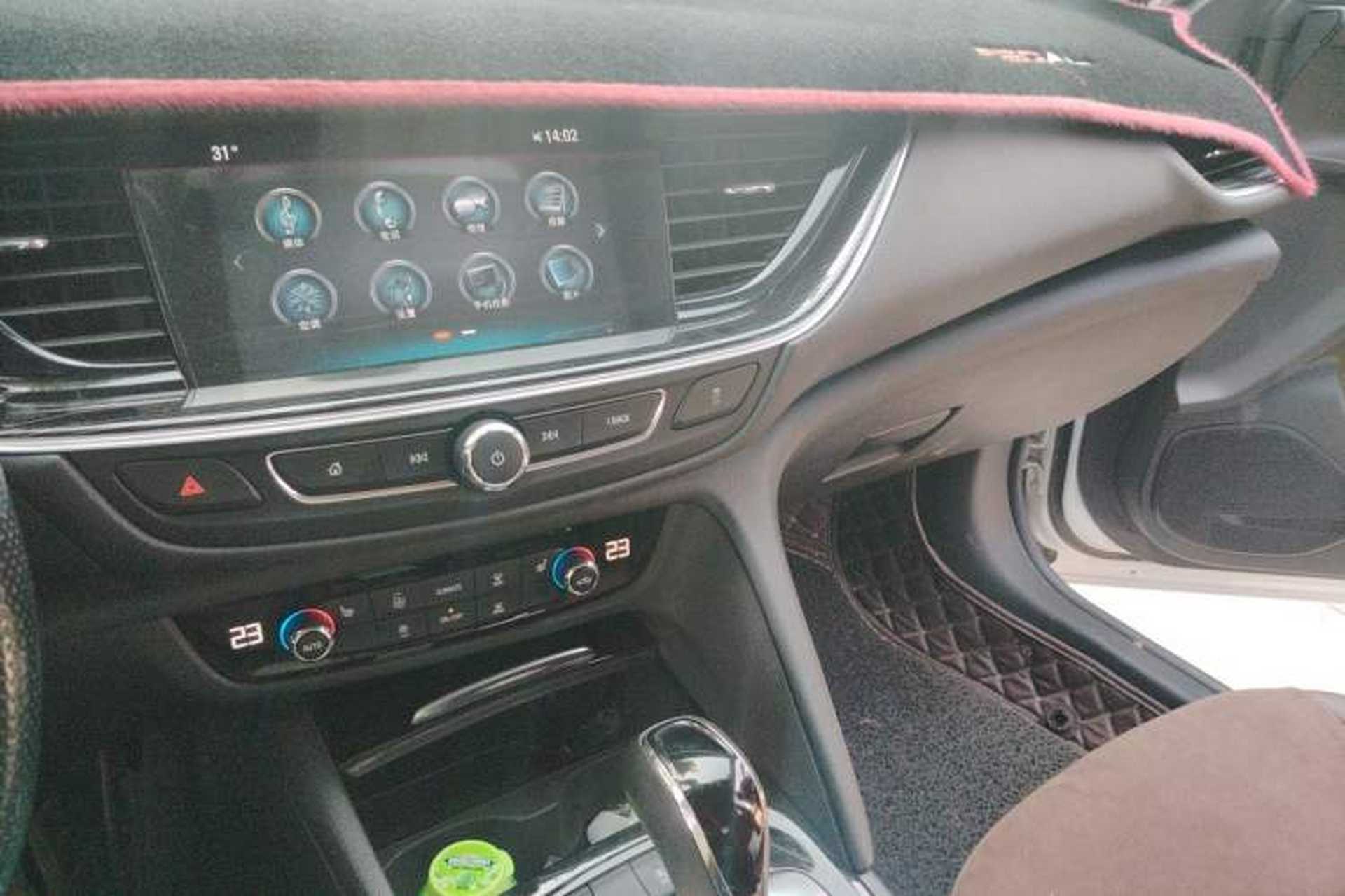 Used Buick Regal 2019 20T Luxury Model China VI Standard Audio And AC Panel