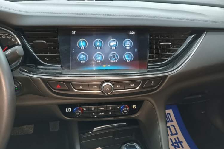 Used Buick Regal 2019 20T Elite Version China VI Standard Audio And AC Panel