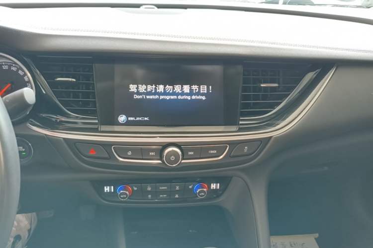 Used Buick Regal 2019 20T Elite Version China VI Standard Audio And AC Panel