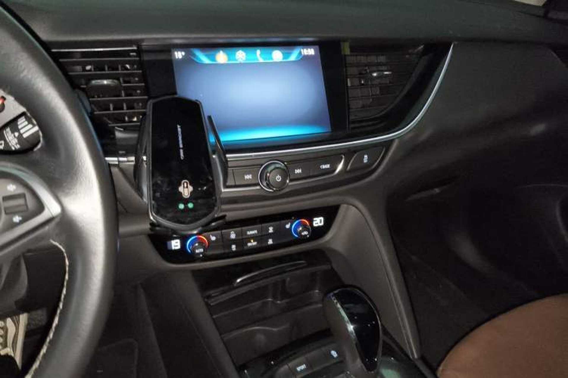 Used Buick Regal 2019 20T Luxury Model China VI Standard Audio And AC Panel