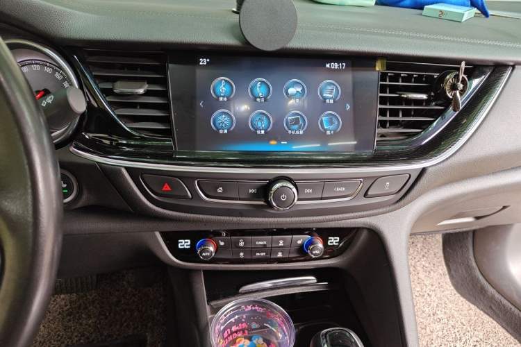 Used Buick Regal 2019 20T Elite Version China VI Standard Audio And AC Panel