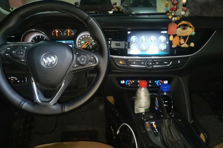 Used Buick Regal 2019 20T Elite Version China V Standard Center Console