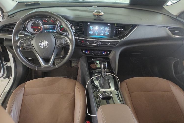 Used Buick Regal 2019 20T Elite Version China V Standard Center Console