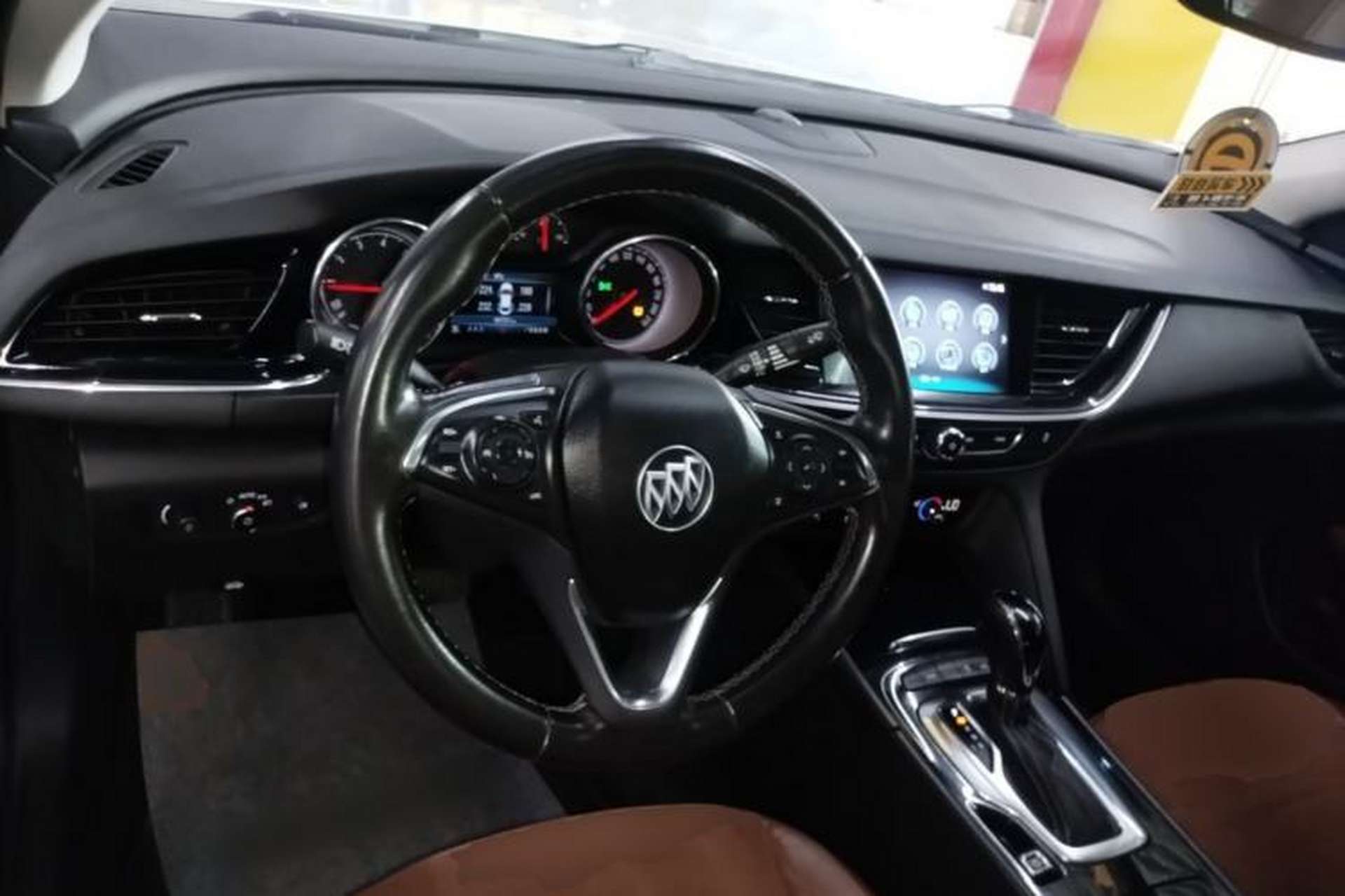 Used Buick Regal 2019 20T Luxury Model China VI Standard Center Console