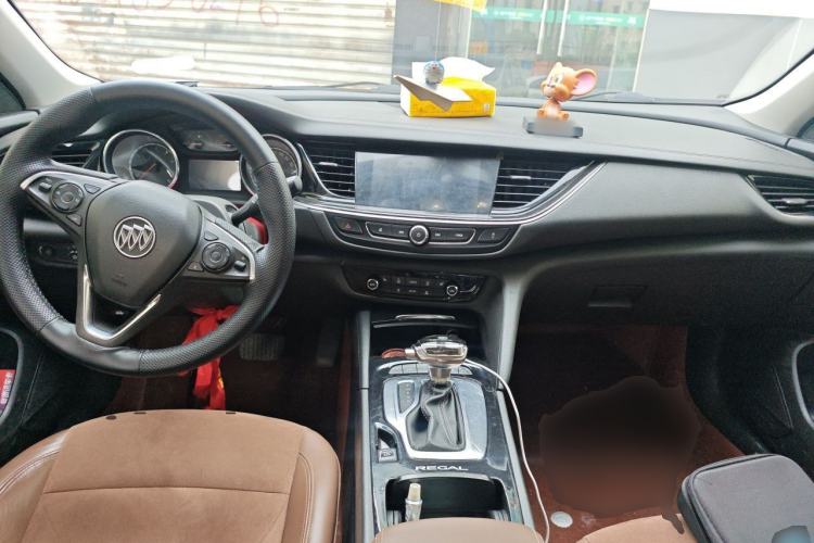 Used Buick Regal 2019 20T Luxury Model China VI Standard Center Console