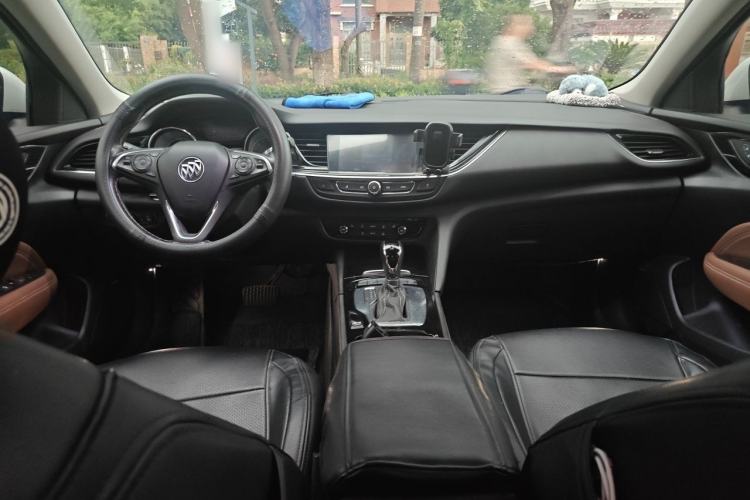 Used Buick Regal 2019 20T Elite Version China VI Standard Center Console