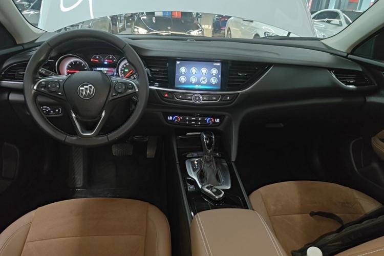 Used Buick Regal 2019 20T Elite Version China VI Standard Center Console
