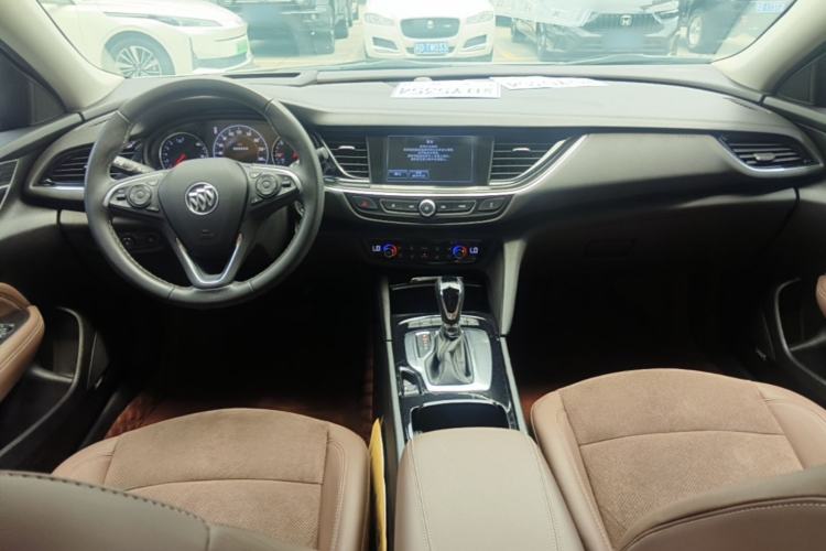 Used Buick Regal 2019 28T Luxury Edition China VI Center Console