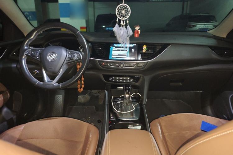 Used Buick Regal 2019 28T Luxury Edition China VI Center Console