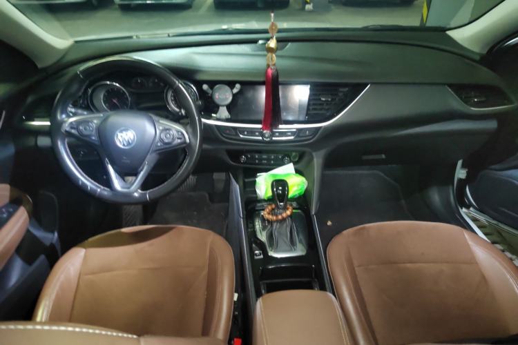 Used Buick Regal 2019 20T Luxury Model China V Standard Center Console