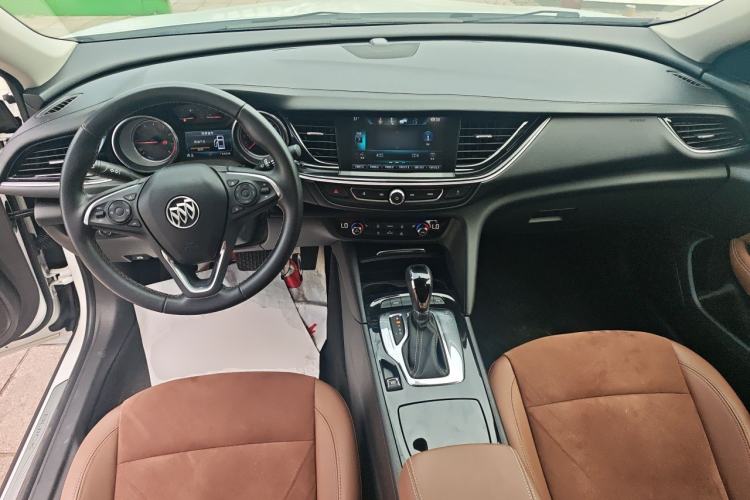 Used Buick Regal 2019 20T Elite Version China VI Standard Center Console