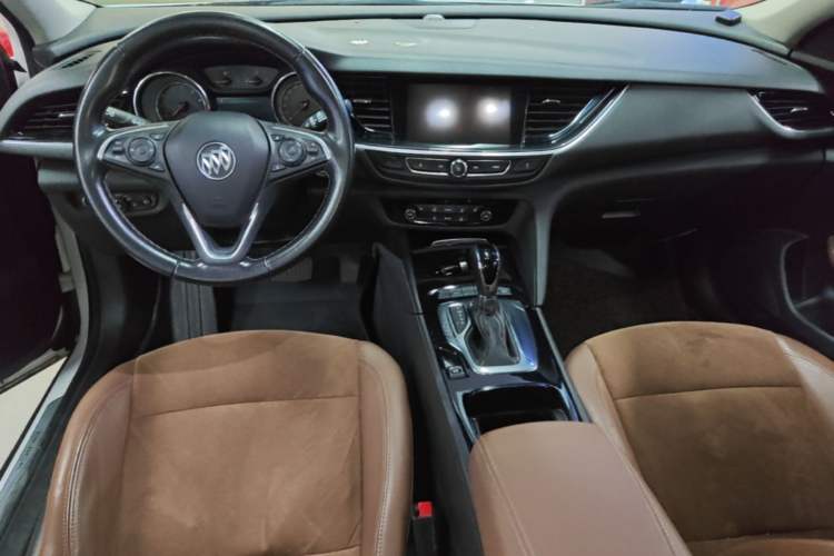 Used Buick Regal 2019 20T Elite Version China VI Standard Center Console