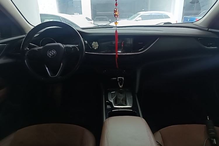 Used Buick Regal 2019 20T Elite Version China VI Standard Center Console