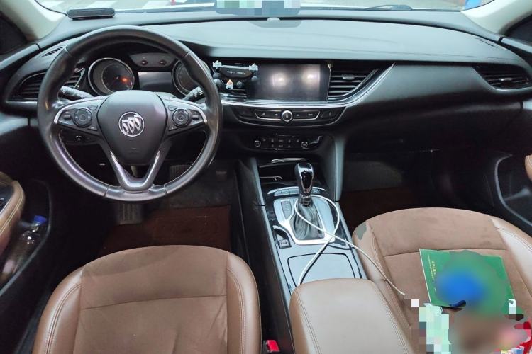 Used Buick Regal 2019 20T Elite Version China VI Standard Center Console